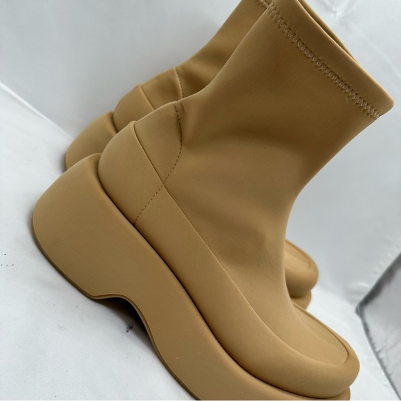 Free People Paloma Barcelo Anything Goes Stretch Boots Tan Beige Platform 39 - Picture 5 of 13